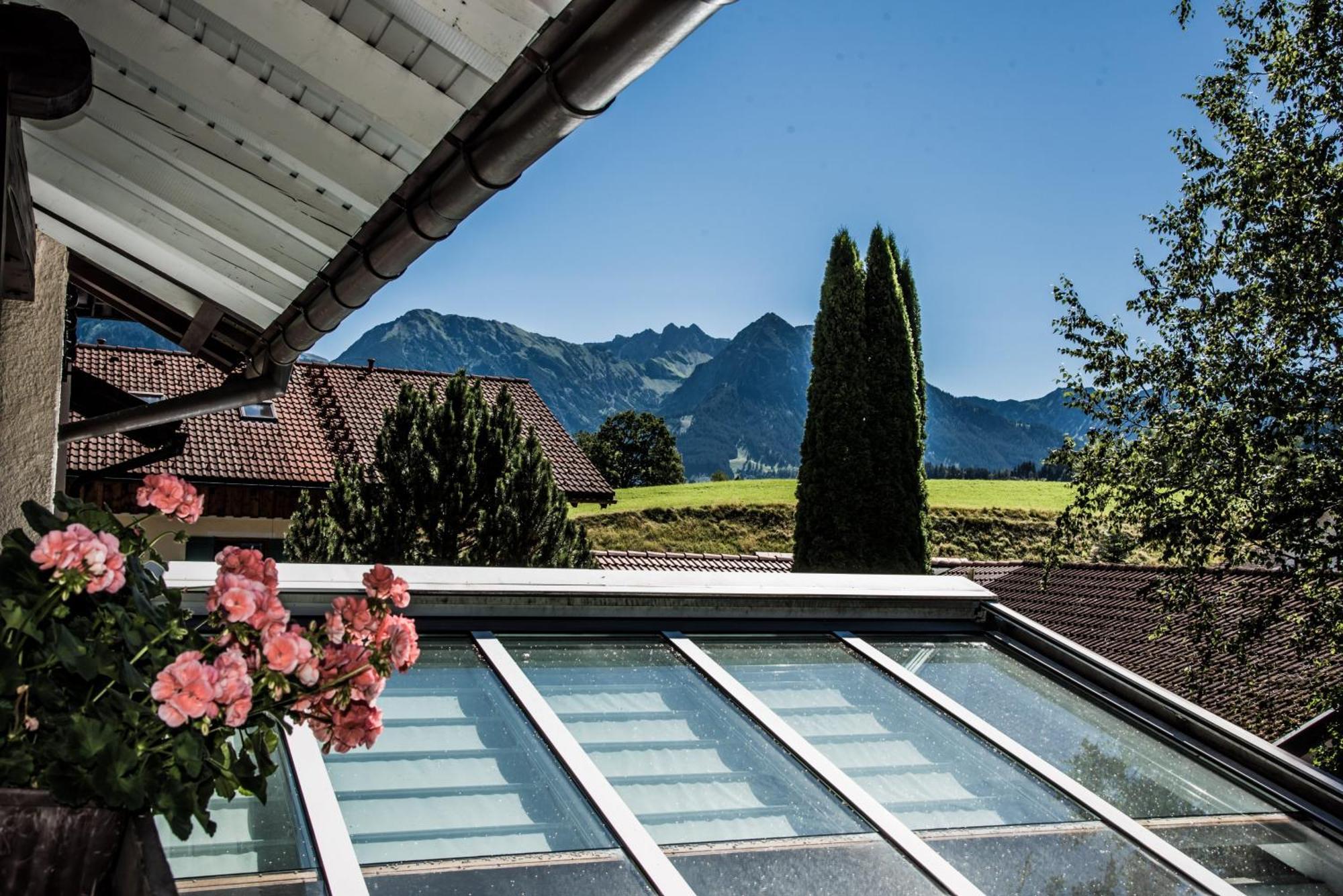 Haus Susanne - Top-Ferienwohnungen - Sommer-Bergbahn Inklusive Obermaiselstein Dış mekan fotoğraf