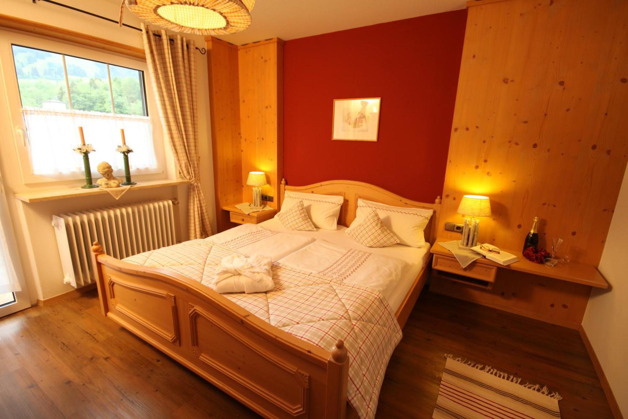 Haus Susanne - Top-Ferienwohnungen - Sommer-Bergbahn Inklusive Obermaiselstein Dış mekan fotoğraf