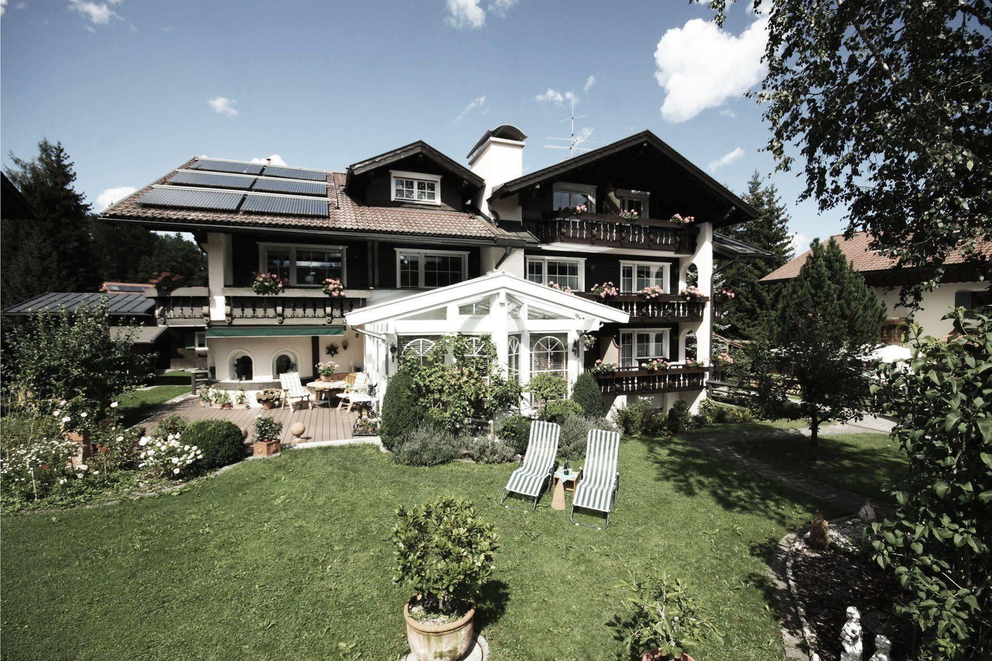 Haus Susanne - Top-Ferienwohnungen - Sommer-Bergbahn Inklusive Obermaiselstein Dış mekan fotoğraf